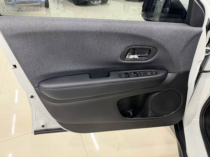 Фото 7 - Honda XR-V