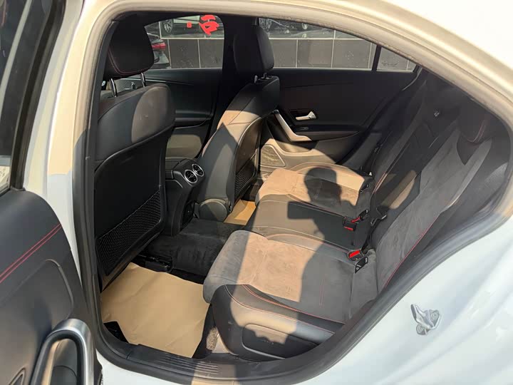 Фото 5 - Mercedes-Benz A-Class