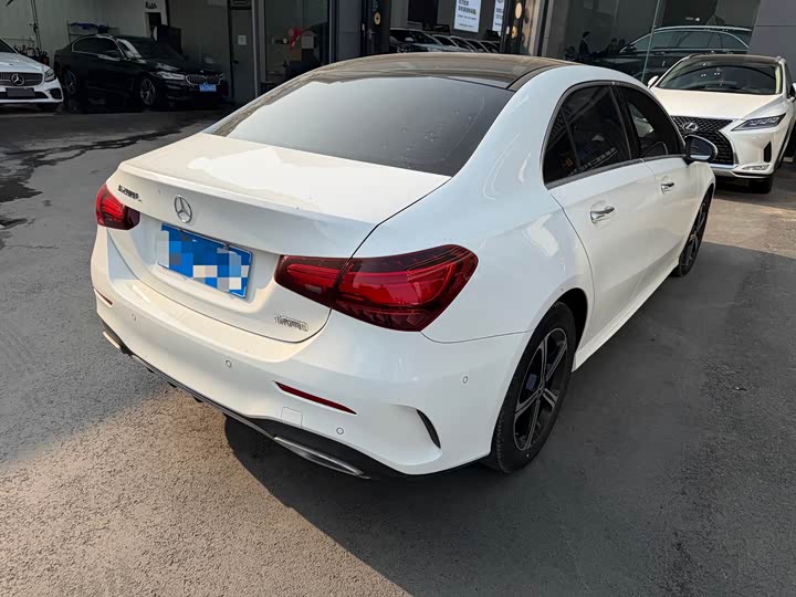 Фото 9 - Mercedes-Benz A-Class