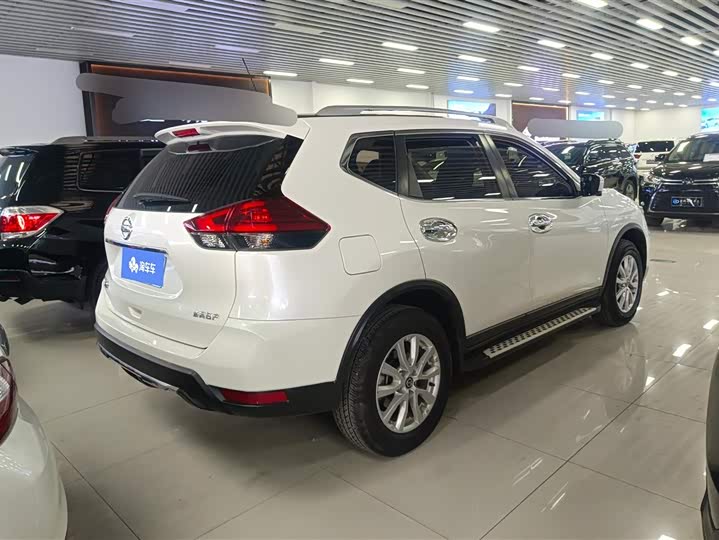 Фото 3 - Nissan X-Trail