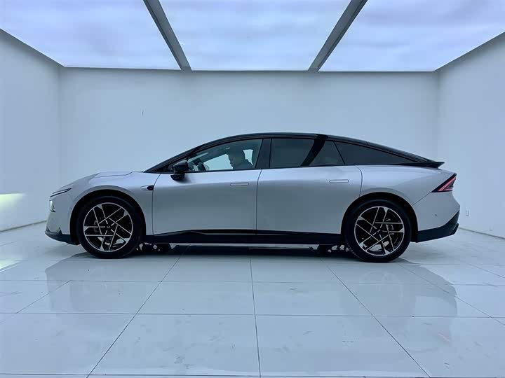 Фото 3 - XPeng F57