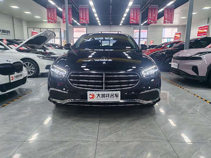 Фото 2 - Mercedes-Benz E-Class