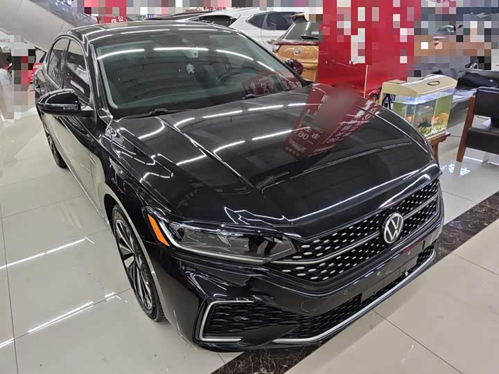 Фото 4 - Volkswagen Passat