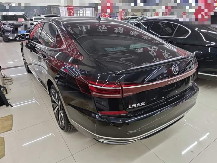 Фото 5 - Volkswagen Passat