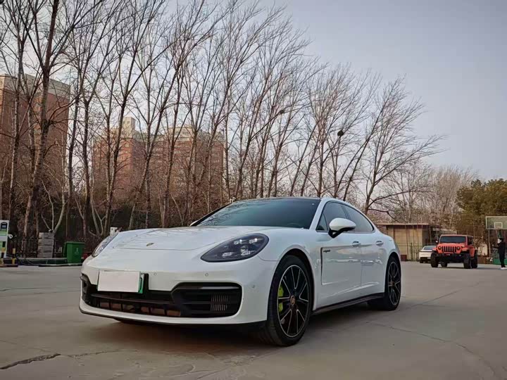 Фото 3 - Porsche Panamera Hybrid