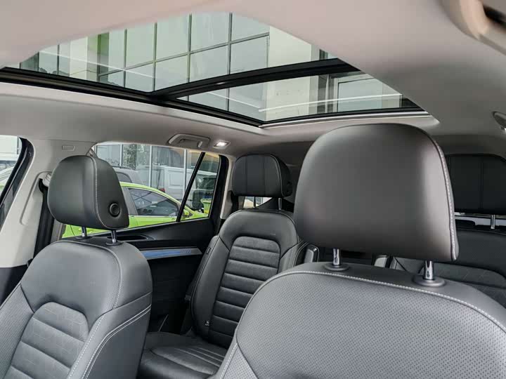 Фото 6 - Volkswagen Talagon