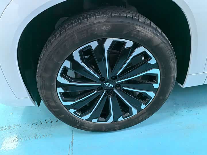 Фото 5 - Chery Tiggo 9