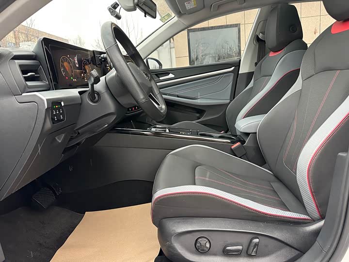 Фото 4 - Volkswagen Lamando L