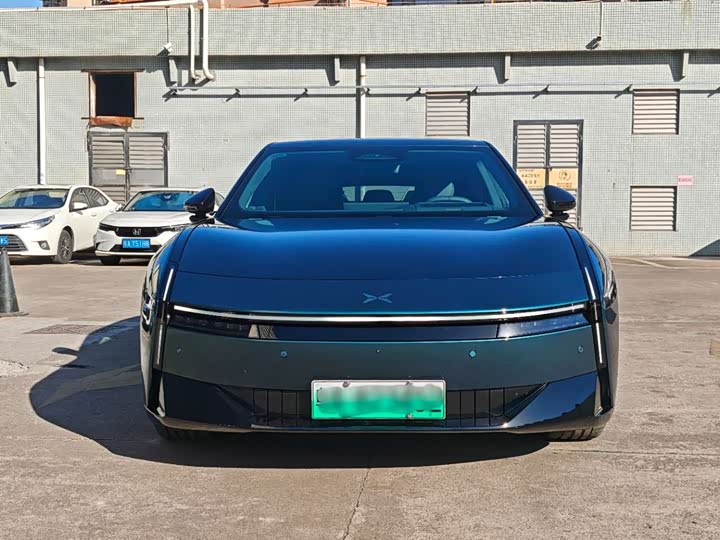 Фото 2 - XPeng P7