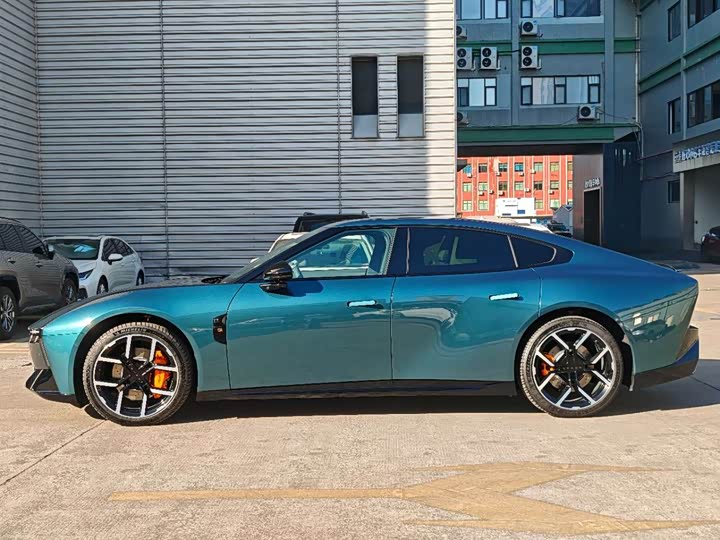 Фото 4 - XPeng P7