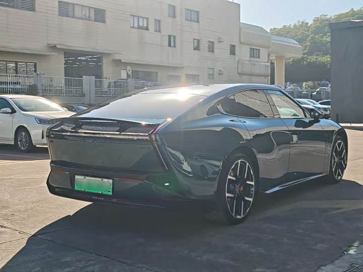 Фото 5 - XPeng P7