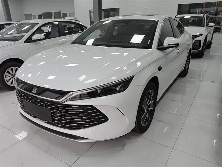 Фото 1 - BYD Qin L