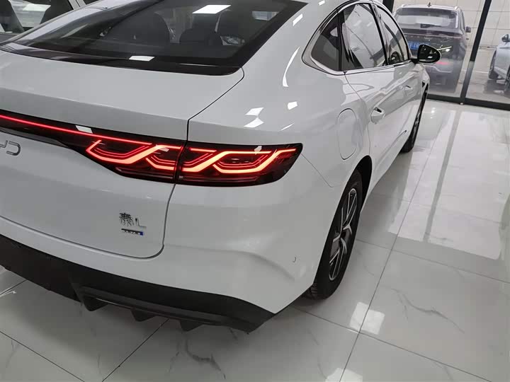 Фото 8 - BYD Qin L