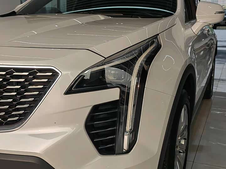 Фото 5 - Cadillac XT4