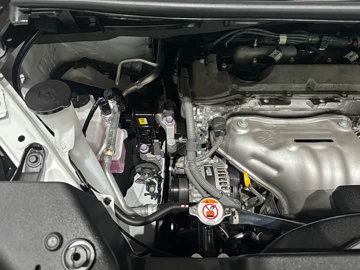 Фото 9 - Toyota Alphard