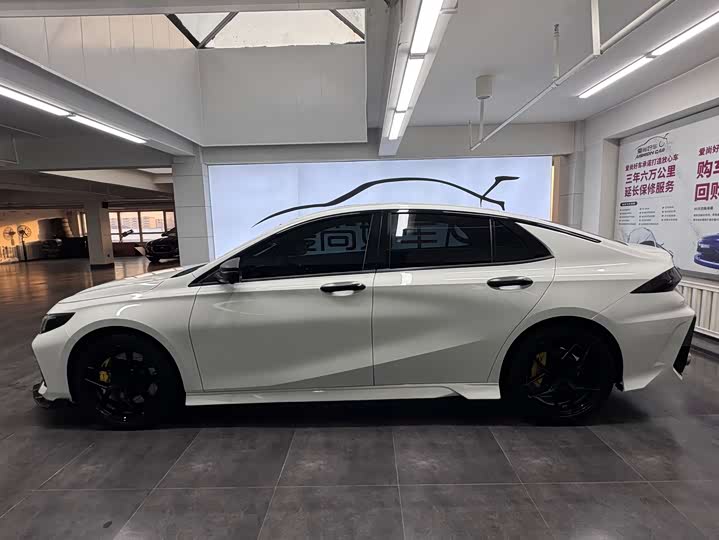 Фото 4 - GAC Trumpchi Empow R