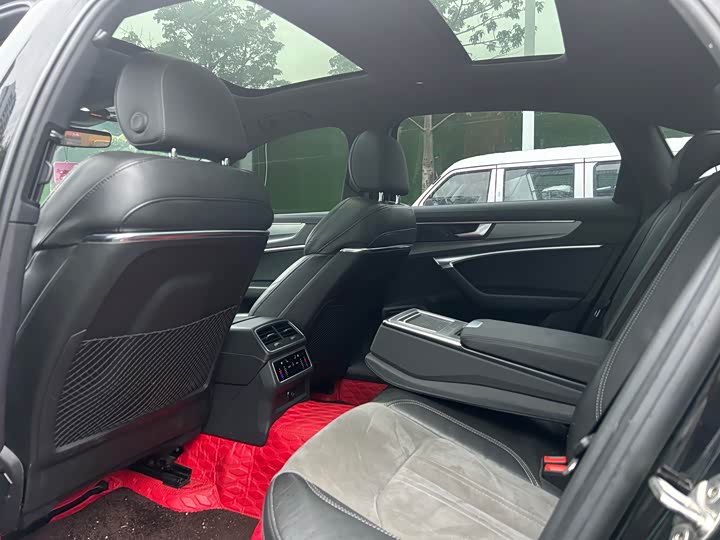 Фото 5 - Audi A6L Hybrid