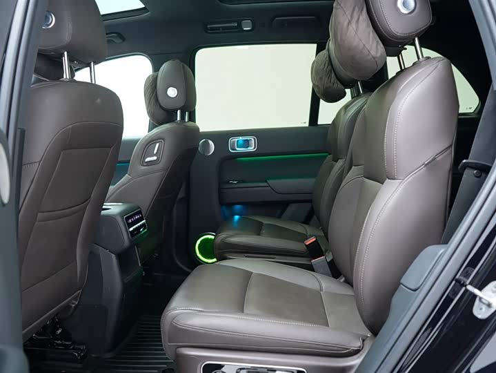 Фото 6 - LiXiang L8