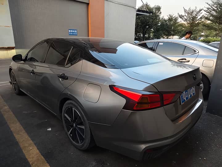 Фото 5 - Nissan Teana