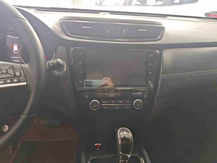 Фото 7 - Nissan X-Trail