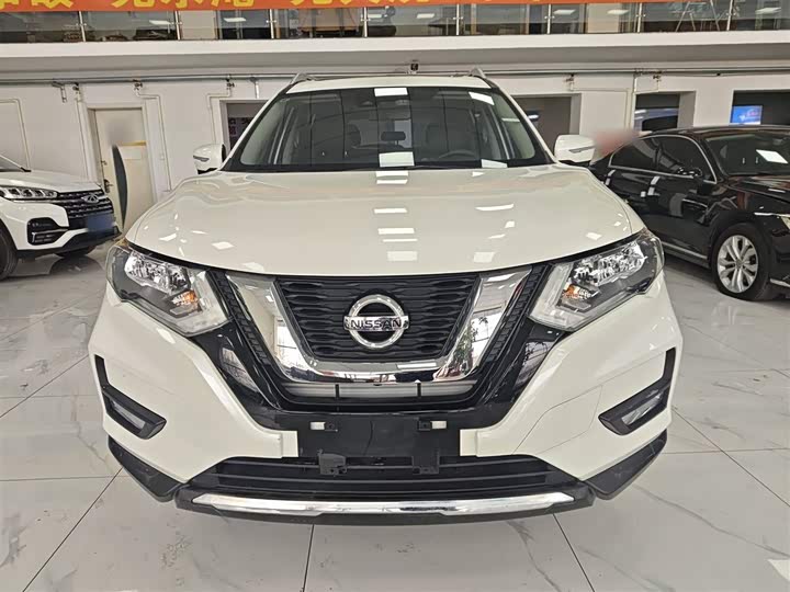 Фото 8 - Nissan X-Trail