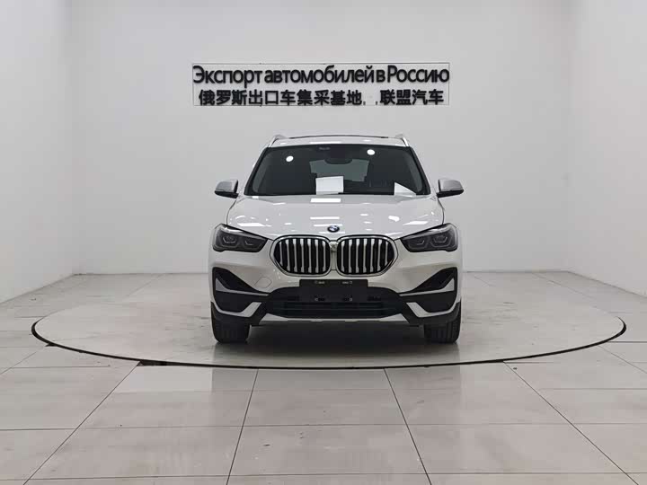 Фото 2 - BMW X1