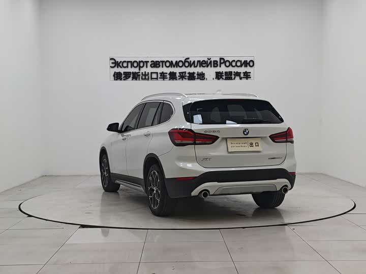 Фото 6 - BMW X1