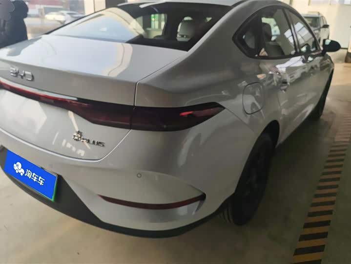 Фото 3 - BYD Qin Plus