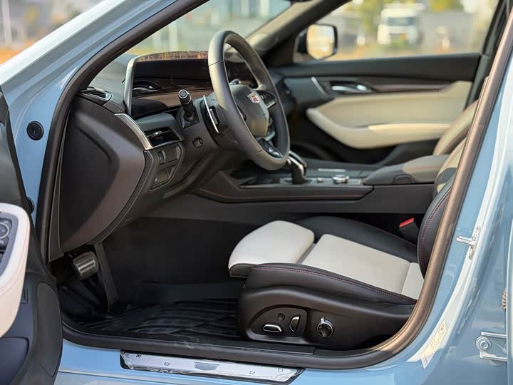 Фото 4 - Cadillac CT5