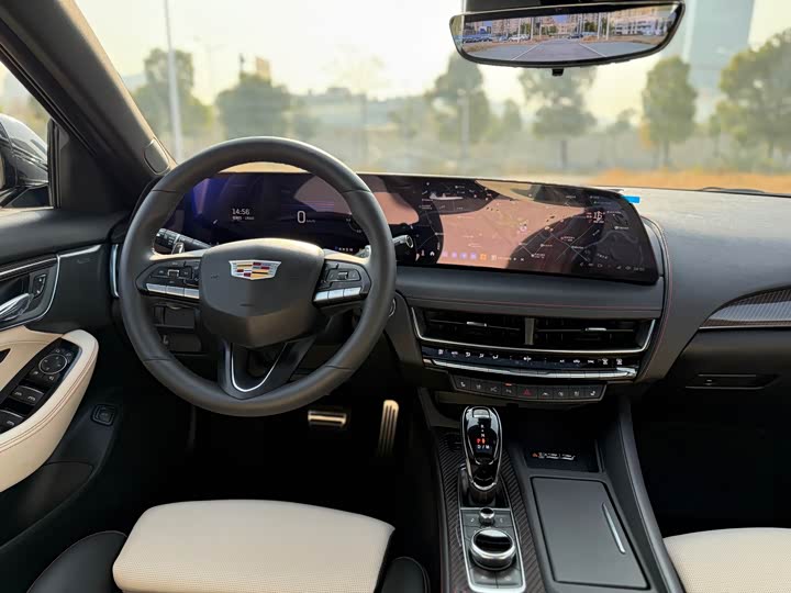 Фото 7 - Cadillac CT5