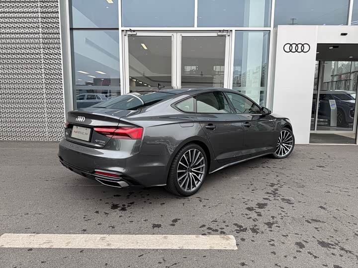 Фото 4 - Audi A5
