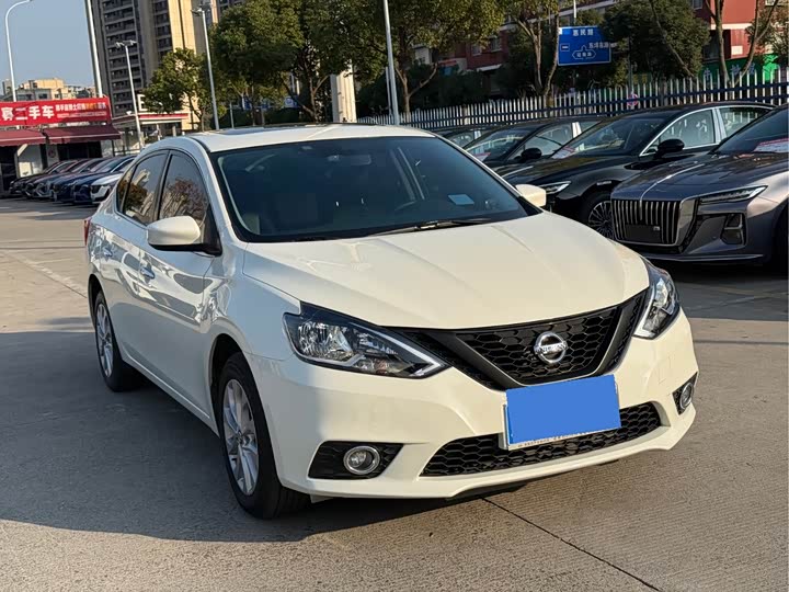 Фото 3 - Nissan Sylphy