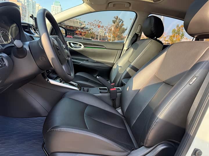 Фото 9 - Nissan Sylphy