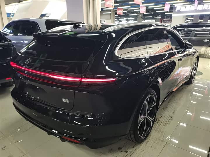 Фото 7 - Nio ET5T