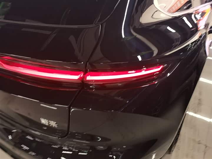 Фото 8 - Nio ET5T