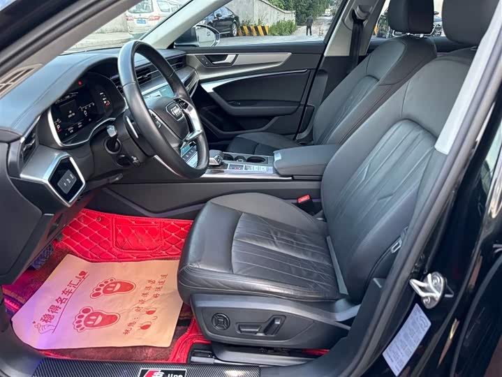 Фото 4 - Audi A6