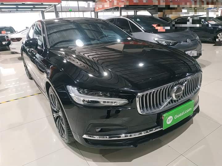 Фото 4 - Volvo S90