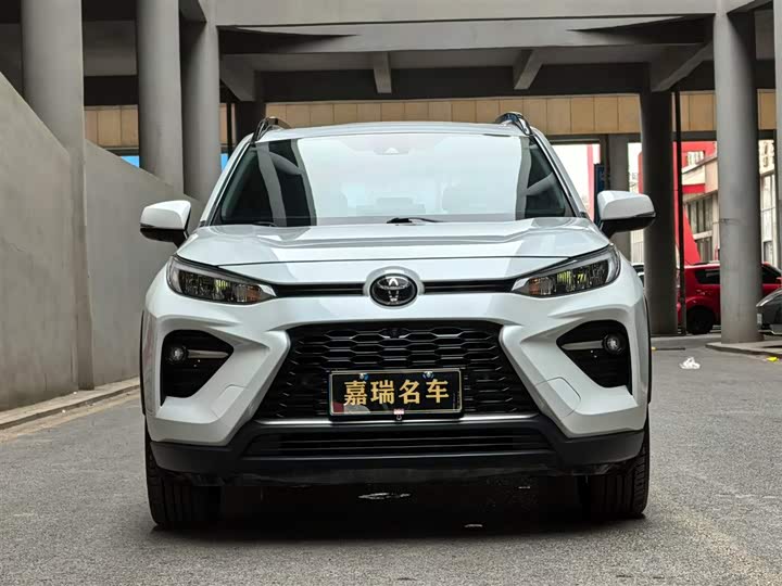 Фото 2 - Toyota Wildlander