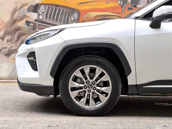 Фото 6 - Toyota Wildlander