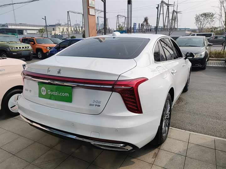 Фото 7 - Hongqi H5