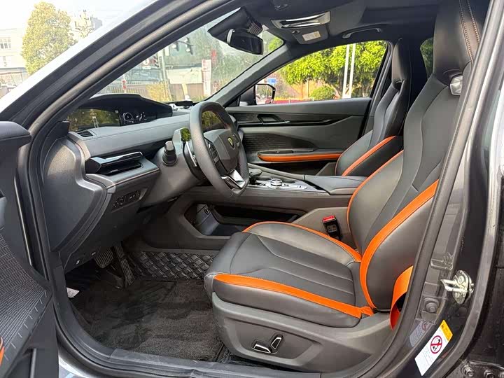 Фото 6 - Changan UNI-V