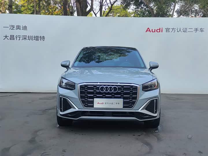 Фото 2 - Audi Q2L
