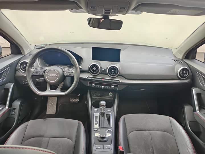 Фото 8 - Audi Q2L