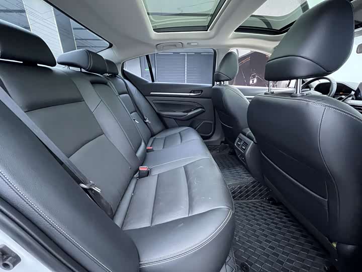 Фото 3 - Nissan Teana