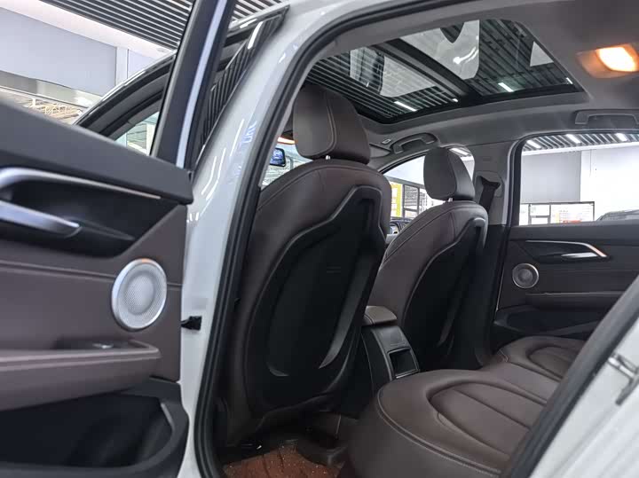 Фото 6 - BMW 1 Series