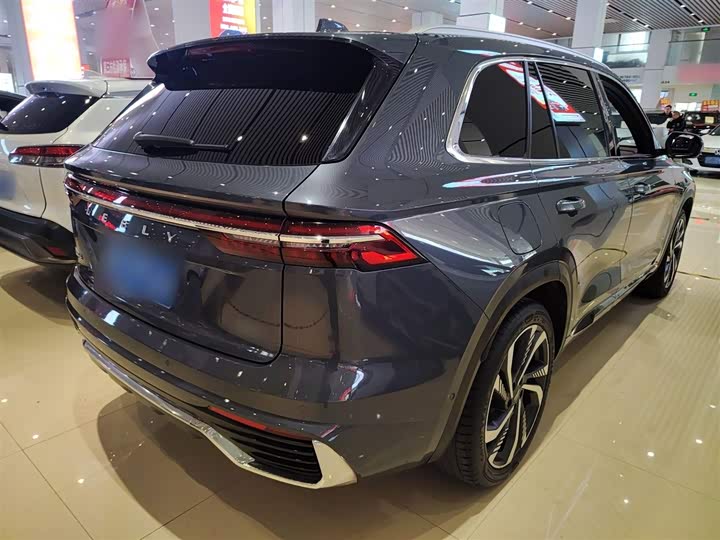 Фото 7 - Geely Monjaro