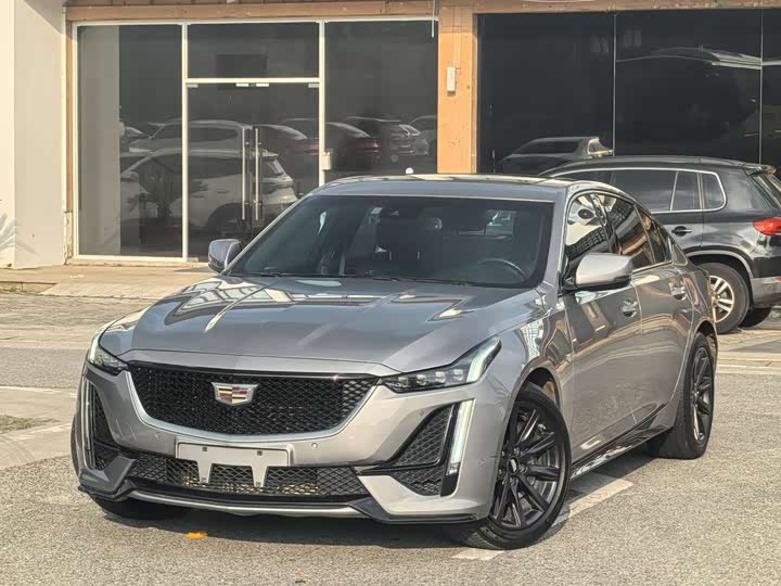 Фото 1 - Cadillac CT5