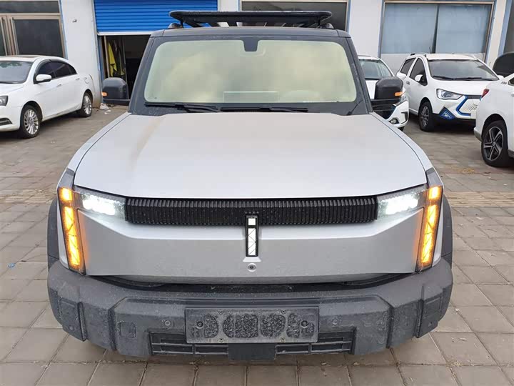 Фото 3 - Chery iCar 03