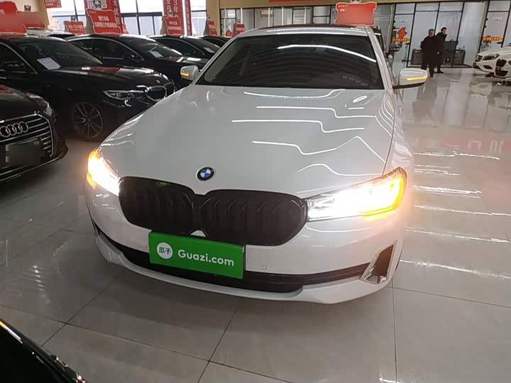 Фото 3 - BMW 5 Series