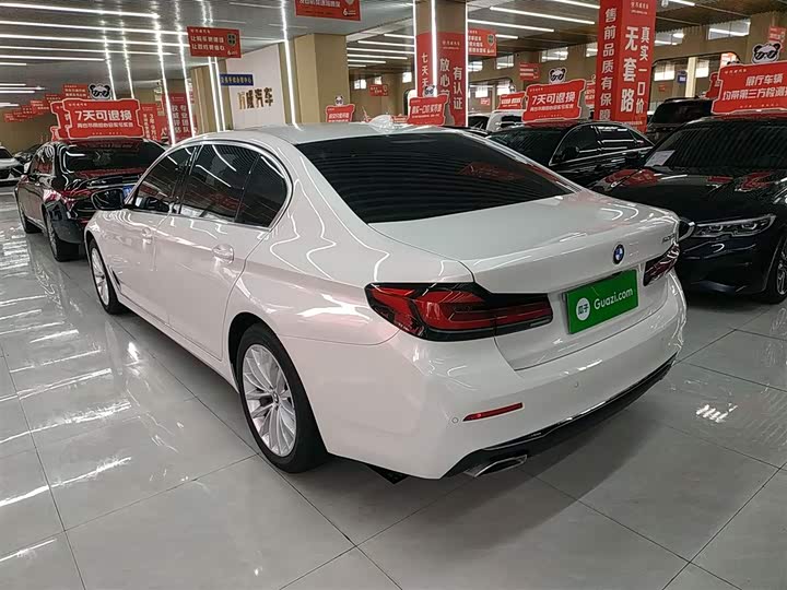 Фото 5 - BMW 5 Series